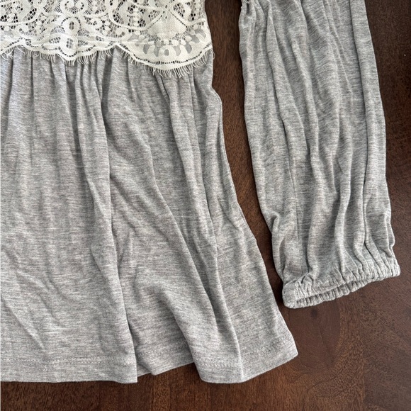 VENUS Lace Overlay Gray Blouse - Picture 3 of 8